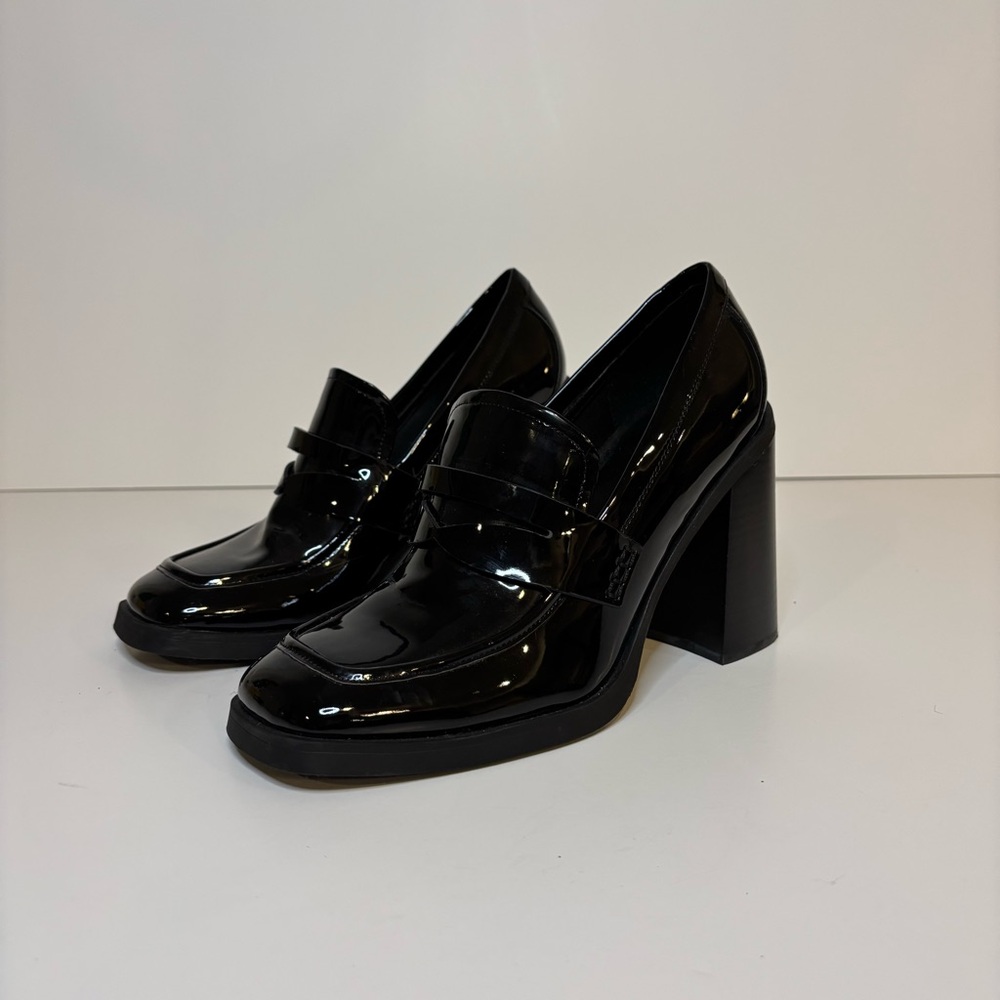 GUESS Black Patent Chunky Block Heel Loafers | Size 10